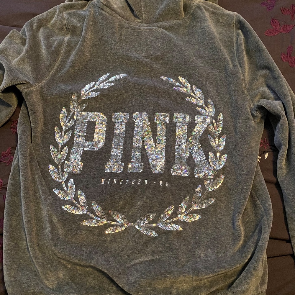 Pink (VS) jogging outfit
